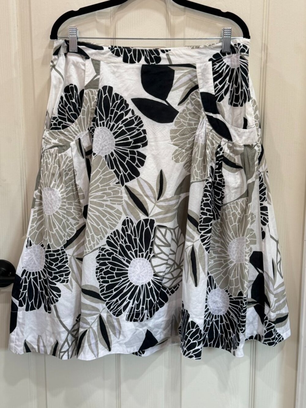 Ana Floral A‑Line Skirt 12 • Black White Print • Pockets • Cotton